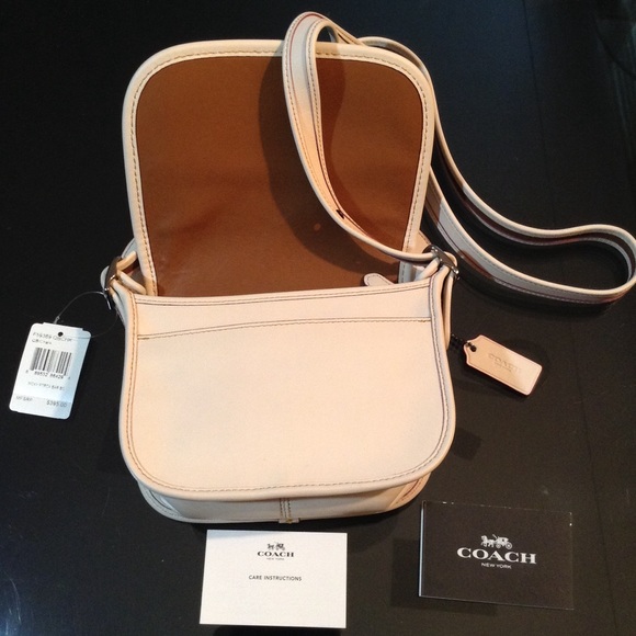 🎉Black Friday Coach Disney Mickey Ear Leather Bag - Picture 6 of 8